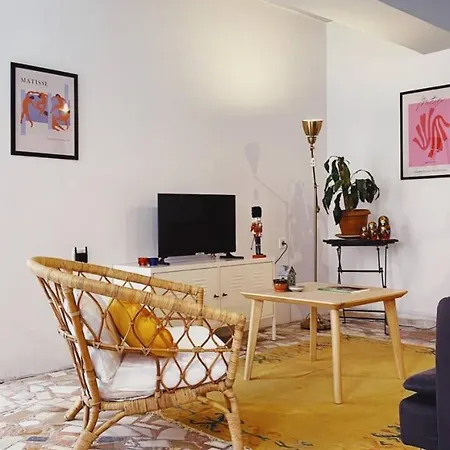 Top Location! Cozy-Stylish Suite - Karakoy #2 Апартаменты Стамбул